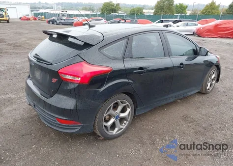 2017 Ford Focus St z USA, uszkodzony, nr VIN 1FADP3L9XHL275402